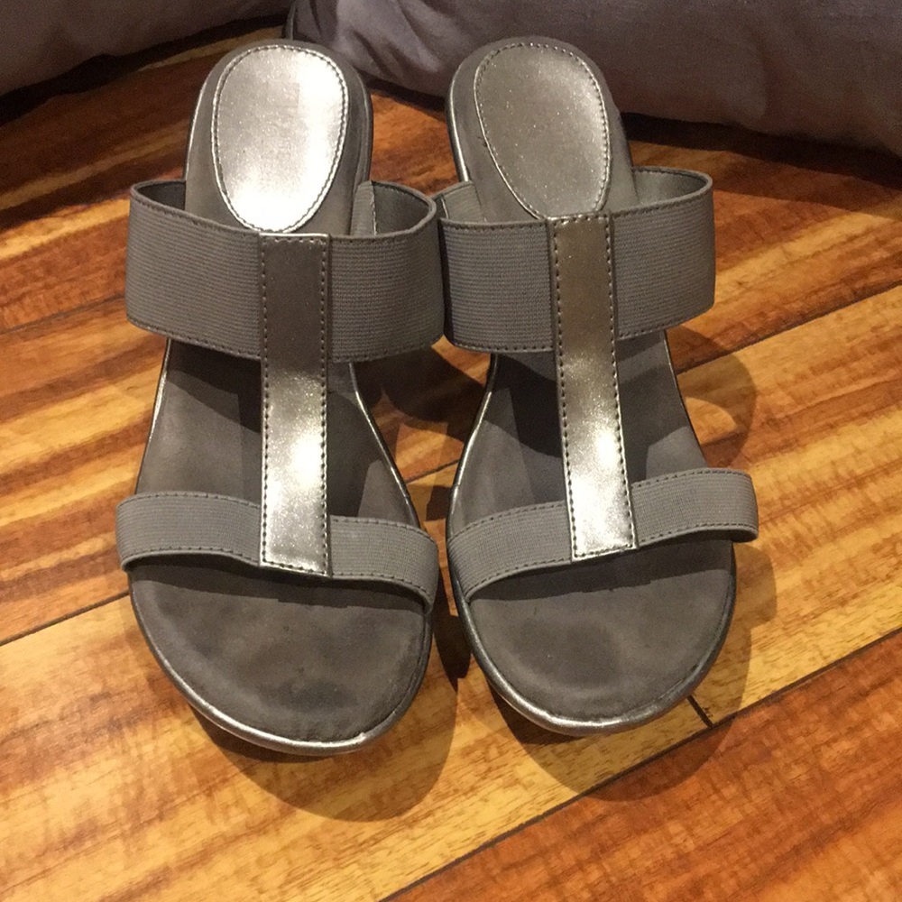White Mountain Wedge Sandals